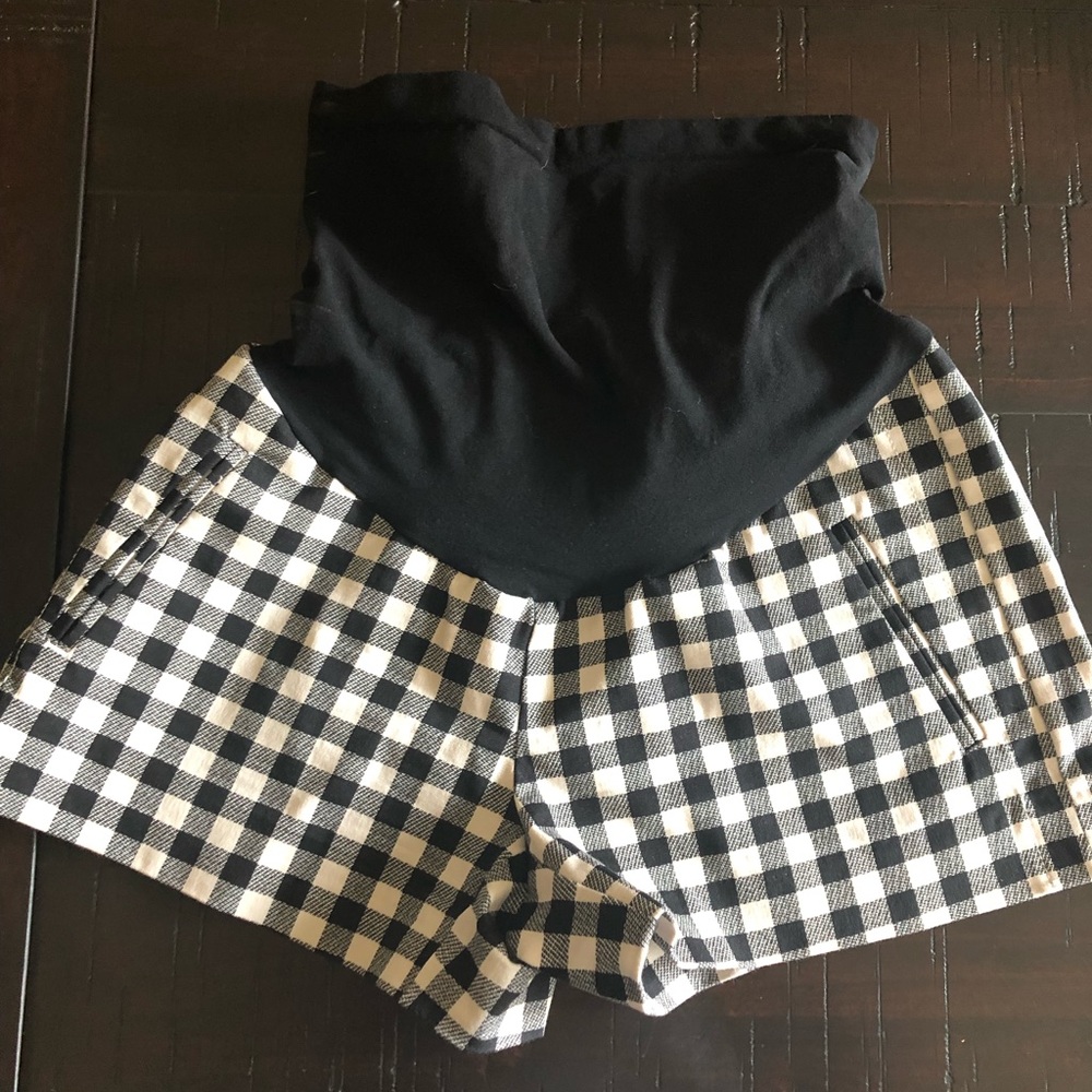Black & white gingham maternity shorts